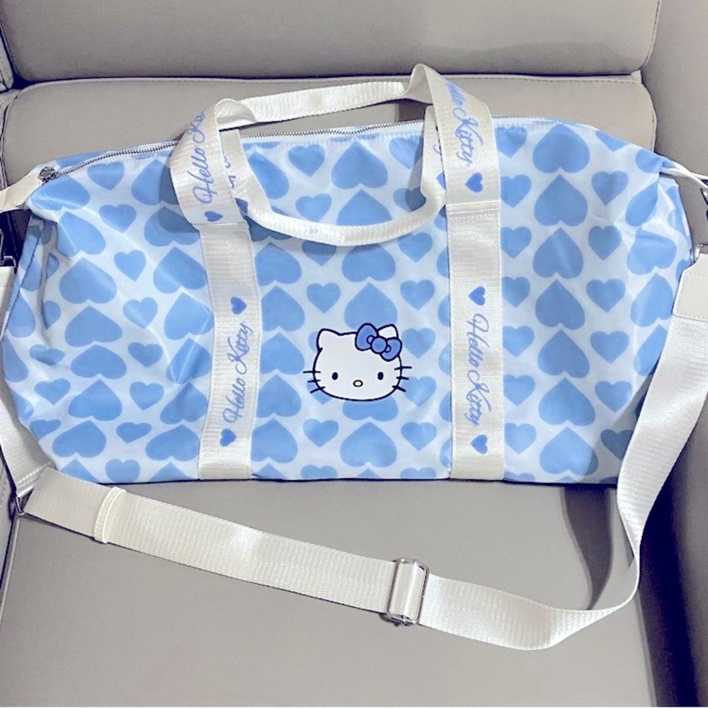 Hello Kitty Forever 21 Blue Heart Angel Duffel Bag Weekend Luggage